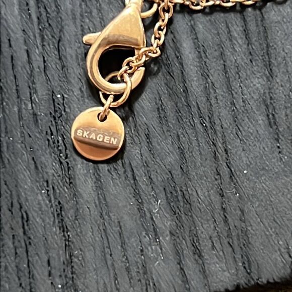 Skagen Rose Gold Pendant - Picture 4 of 4